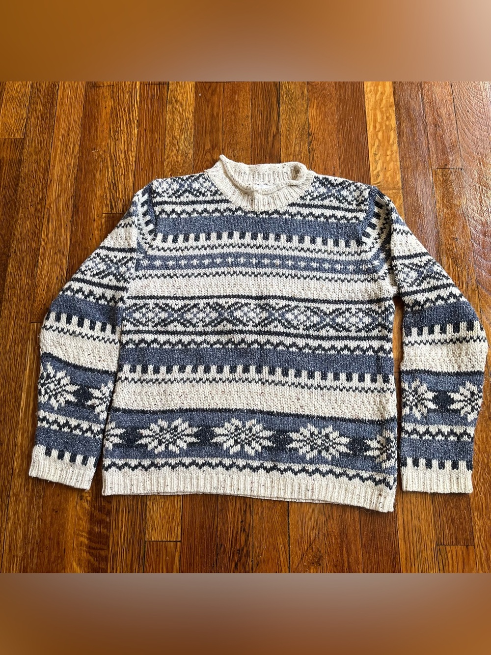 Vintage blue and white fair aisle patterned knit sweater